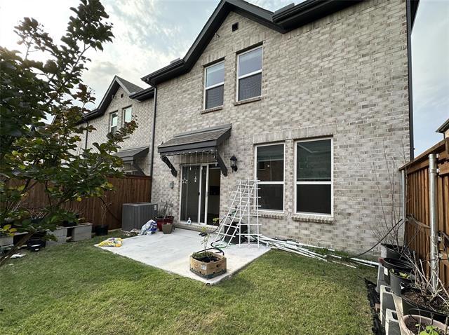 Building Photo - 1347 Hill Country Pl