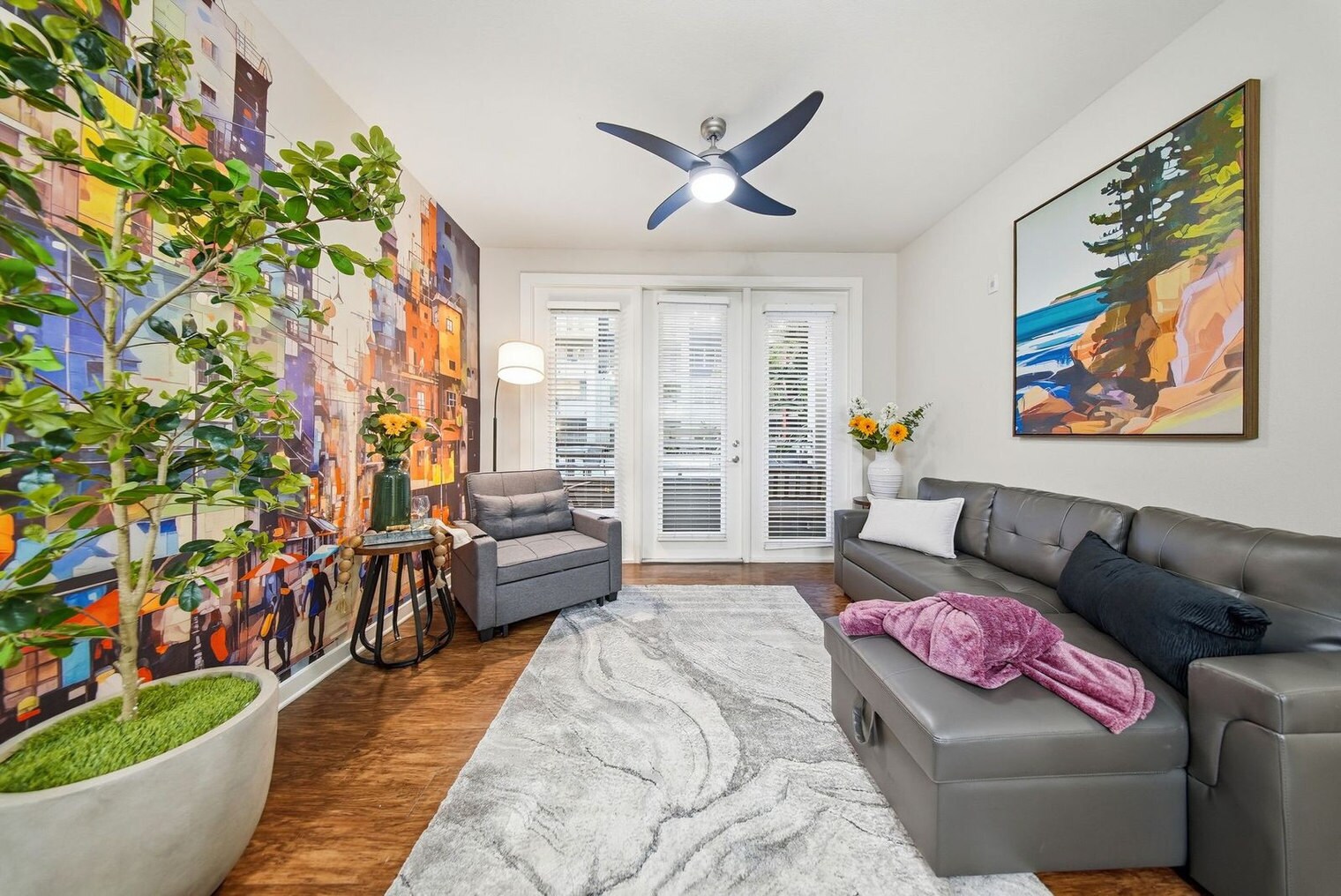 Building Photo - 1700 W Cleveland St