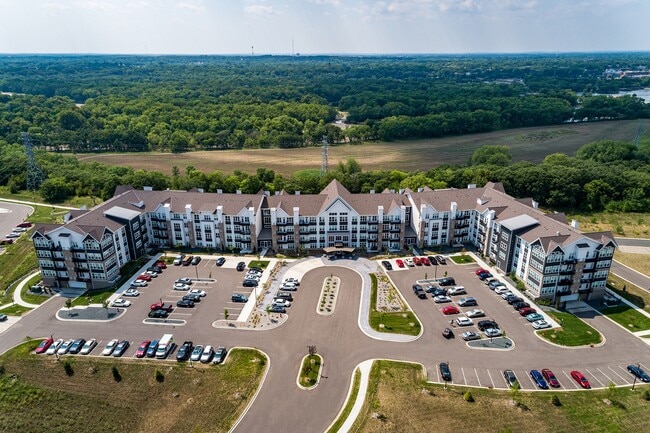 Building Photo - The Bluffs at Liberty Glen