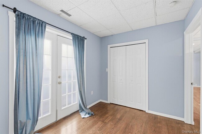 Building Photo - 248 Depew Ave