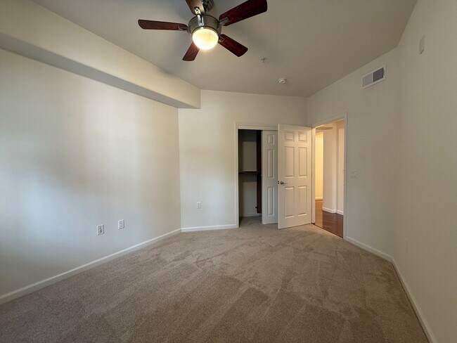Building Photo - Modern 3 Bedroom 2 Bathroom Condo at the Monte Vista in Downtown San Jose