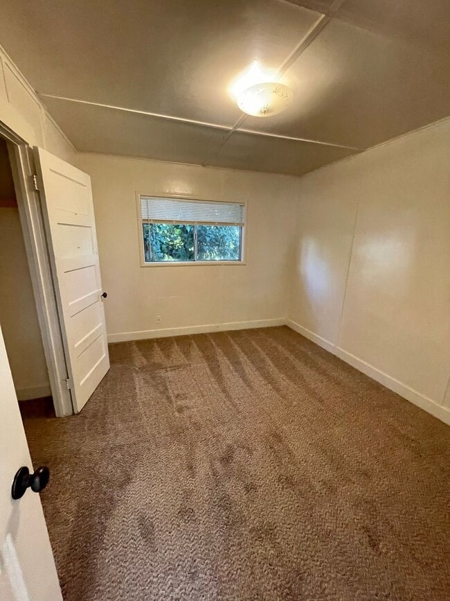 Building Photo - 266