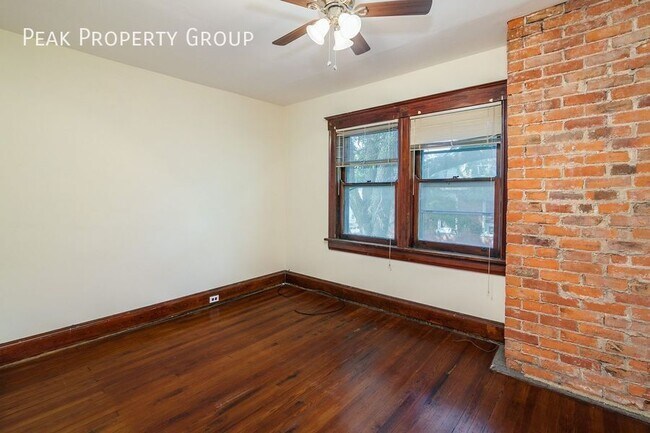 Building Photo - 2315 Moerlein Ave