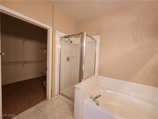 Building Photo - 2925 Wigwam Pkwy