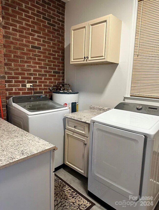 Building Photo - 6156 Mt Gallant Rd