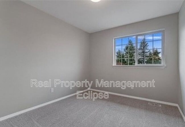 Building Photo - 5803 77th Ave NE