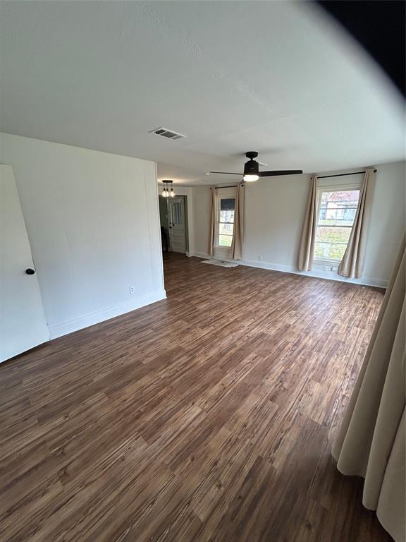 Building Photo - 304 Tanner Ave