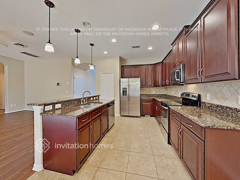 Building Photo - 3055 Zander Dr