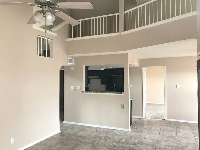 Building Photo - West El Paso 3 bed refrig A/C Home with Bonus Loft and Solar!