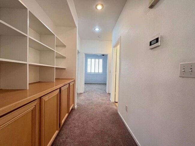 Building Photo - Wonderful Singal Story House located in Henderson