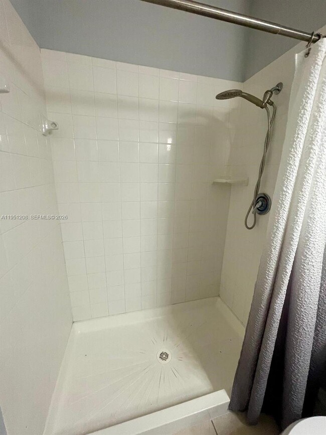 Building Photo - 2334 Grand Central Pkwy