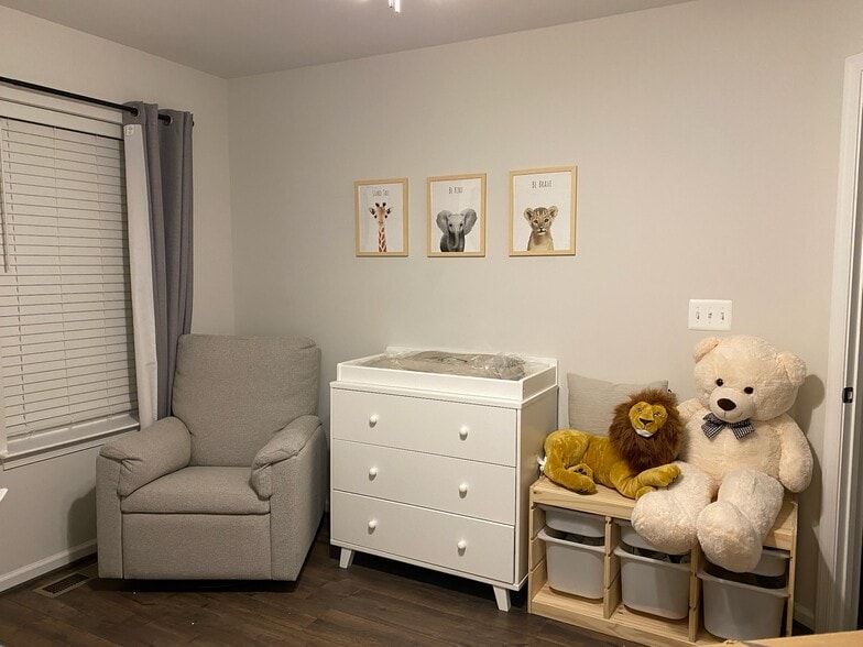 Bedroom 3 - 16108 Coolidge Ave