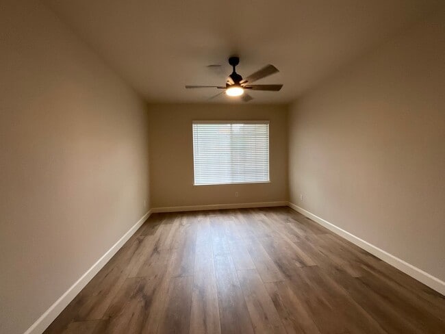 Building Photo - Updated Home In Established Northeast Fresno Neighborhood. Clovis Unified Schools!