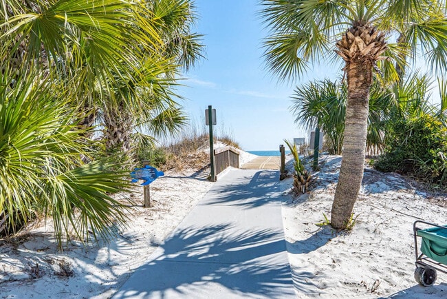 Building Photo - 662 William Hilton Pkwy