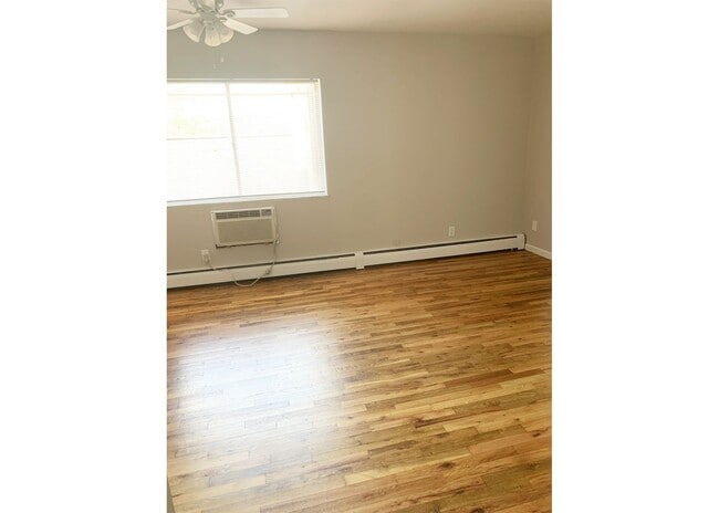Interior Photo - Lafayette Hills