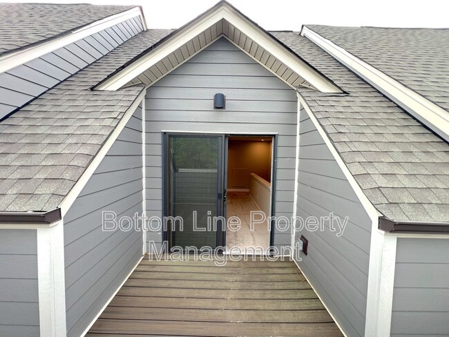 Building Photo - 528 Billingsley Rd