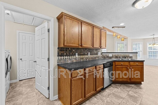 Building Photo - 284 High Meadows Cir