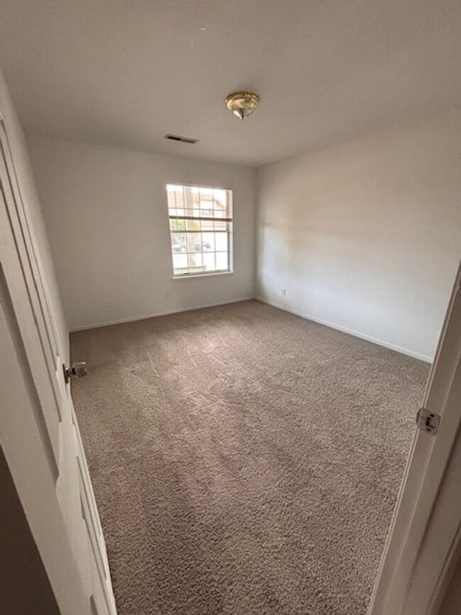 Building Photo - 507 Datewood Ct