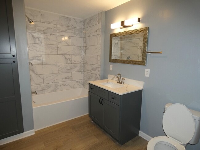 Building Photo - 1405 S Jefferson St