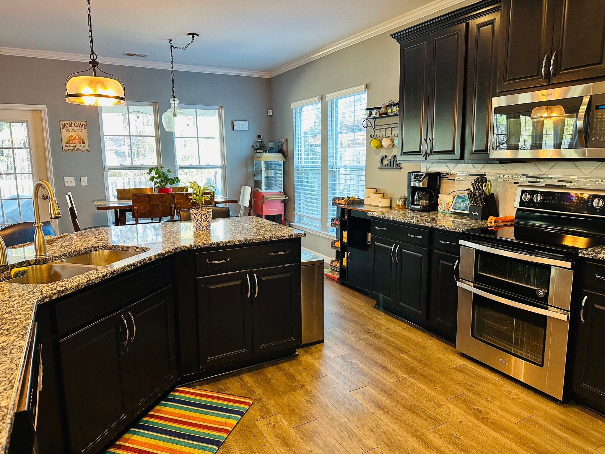 Building Photo - 226 Willow Point Cir