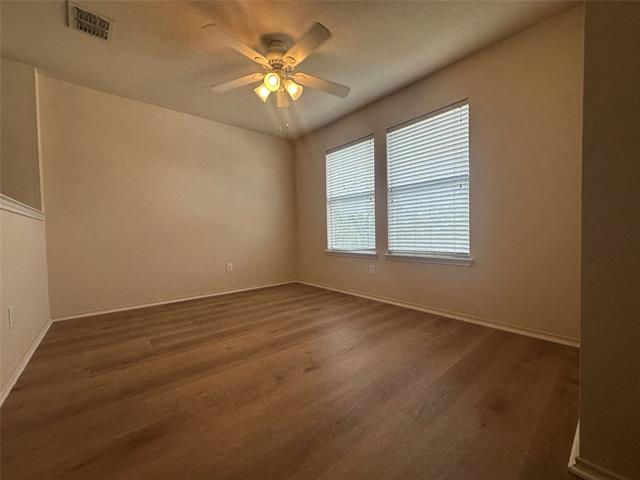 Building Photo - 2900 Windhaven Dr