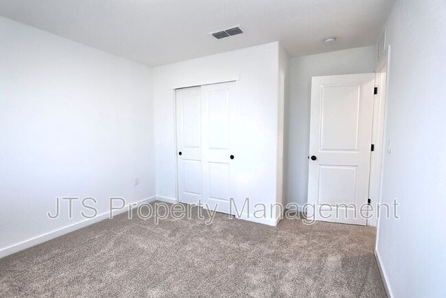 Building Photo - 4266 Aura Way