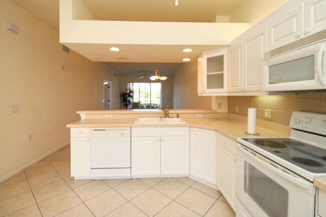 Building Photo - ***FALLING WATERS***ANNUAL UNFURNISHED REN...