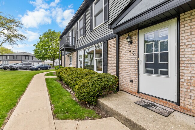 Building Photo - 146 W Inverrary Ln