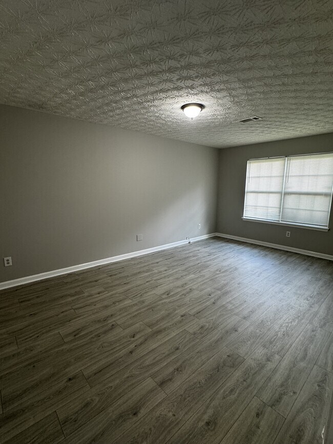 Building Photo - 265 Sunshine Trail