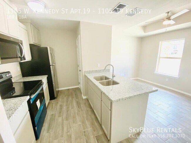 Building Photo - 1105 W Kennedy St