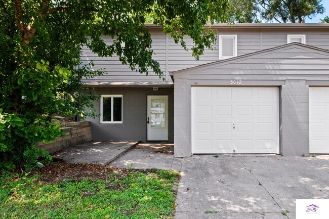 Building Photo - 3012 Menke Cir