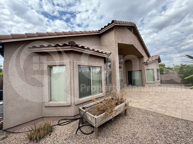 Building Photo - 11874 N Verismo Dr