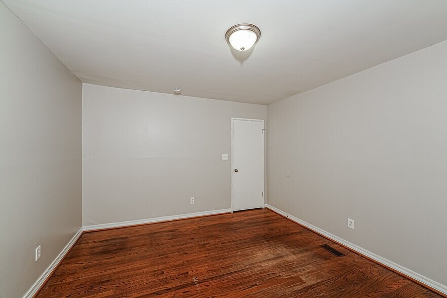 Building Photo - 468 Tupelo Way