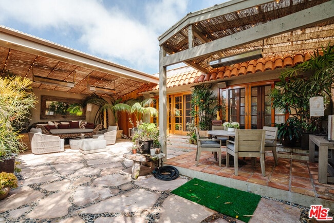 Building Photo - 1311 Maple St