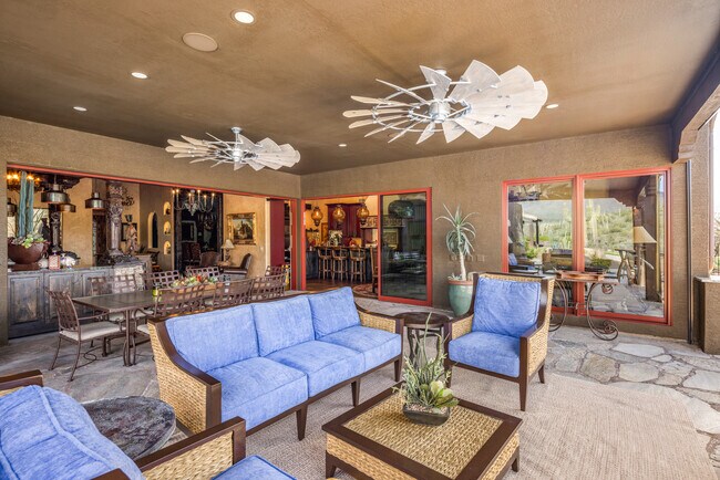 Building Photo - 6200 E Cielo Run N