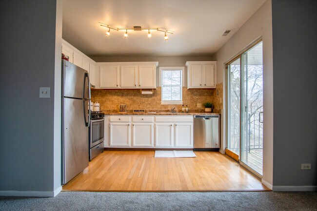 Building Photo - 15 Gant Cir