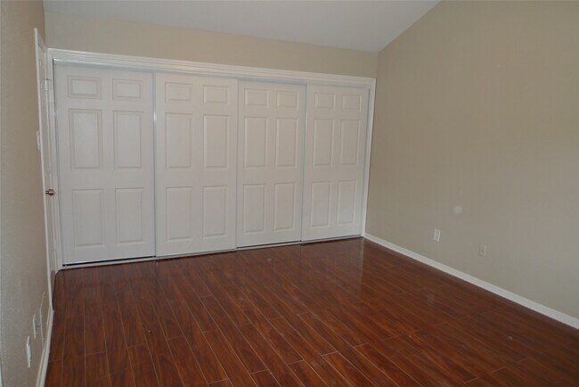 Building Photo - 15406 Ensenada Dr