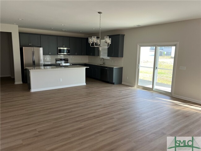 Building Photo - 112 Kenwood Cir