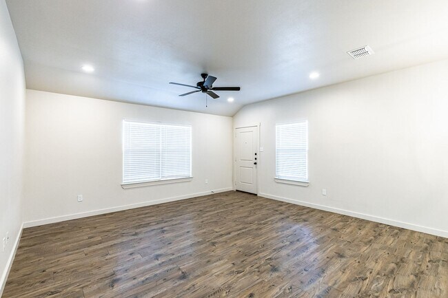 Building Photo - 12003 Englewood Ave