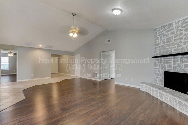 Building Photo - 4428 Pilgrim Way