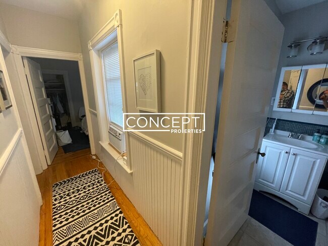 Building Photo - 900 Mass Ave. Unit 6CP