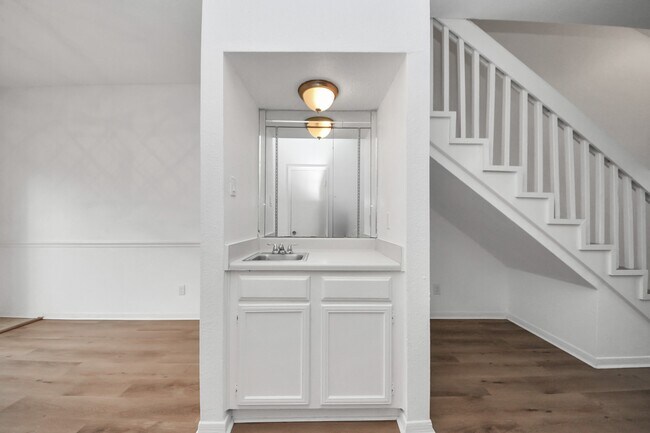 Building Photo - 12500 Brookglade Cir