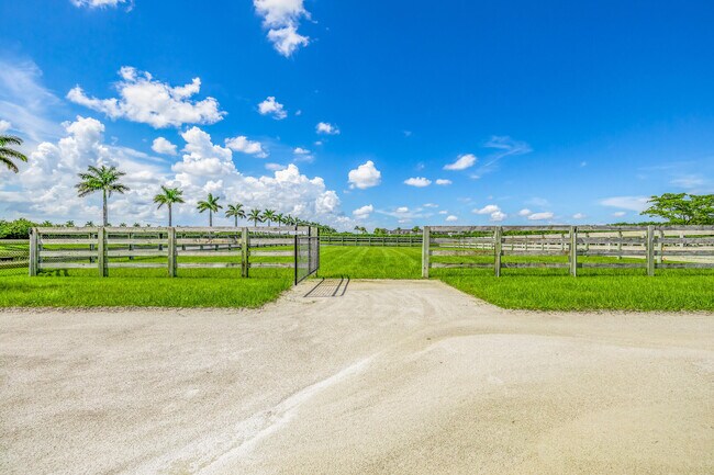 Building Photo - 5181 Lasso Wy