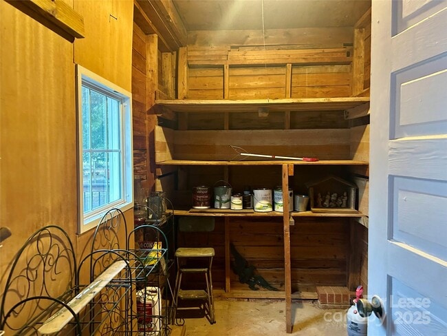 Building Photo - 234 Alf Hoover Rd