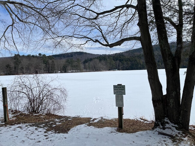 Building Photo - 105 McNamee Rd