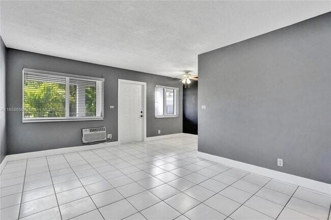 Building Photo - 1816 E Oakland Park Blvd