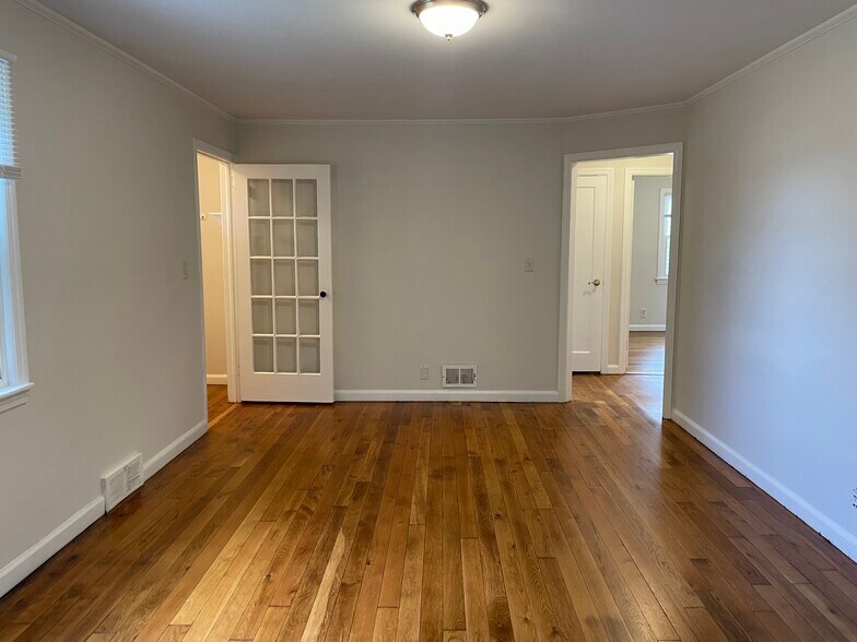Building Photo - 16 Minturn Rd
