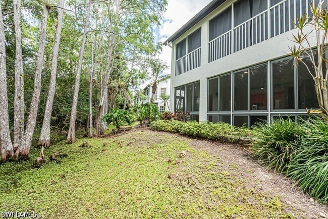 Building Photo - 2215 Hawksridge Dr