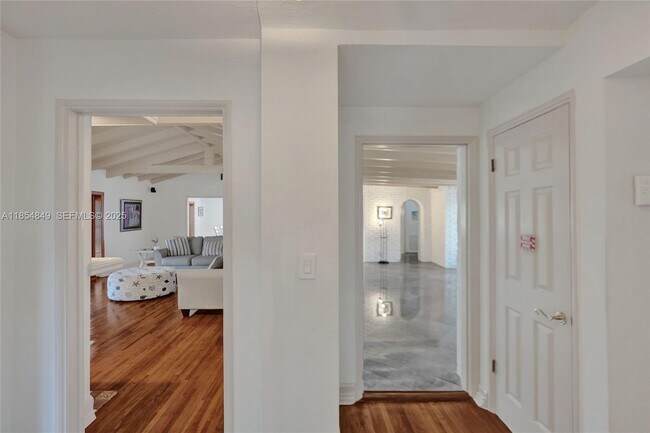 Building Photo - 609 Isle of Palms Dr