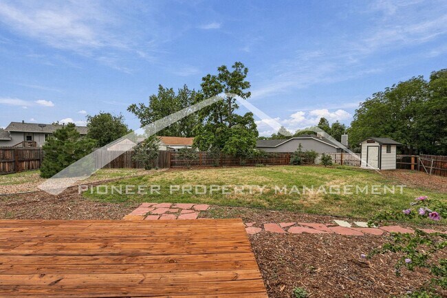 Building Photo - 12854 E Florida Dr
